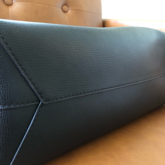 Kate Spade | Molly Large Black Tote Bag - Picture 9 of 15